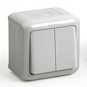 Выключатель 2-клавишный IP44 10А Серый Legrand Quteo